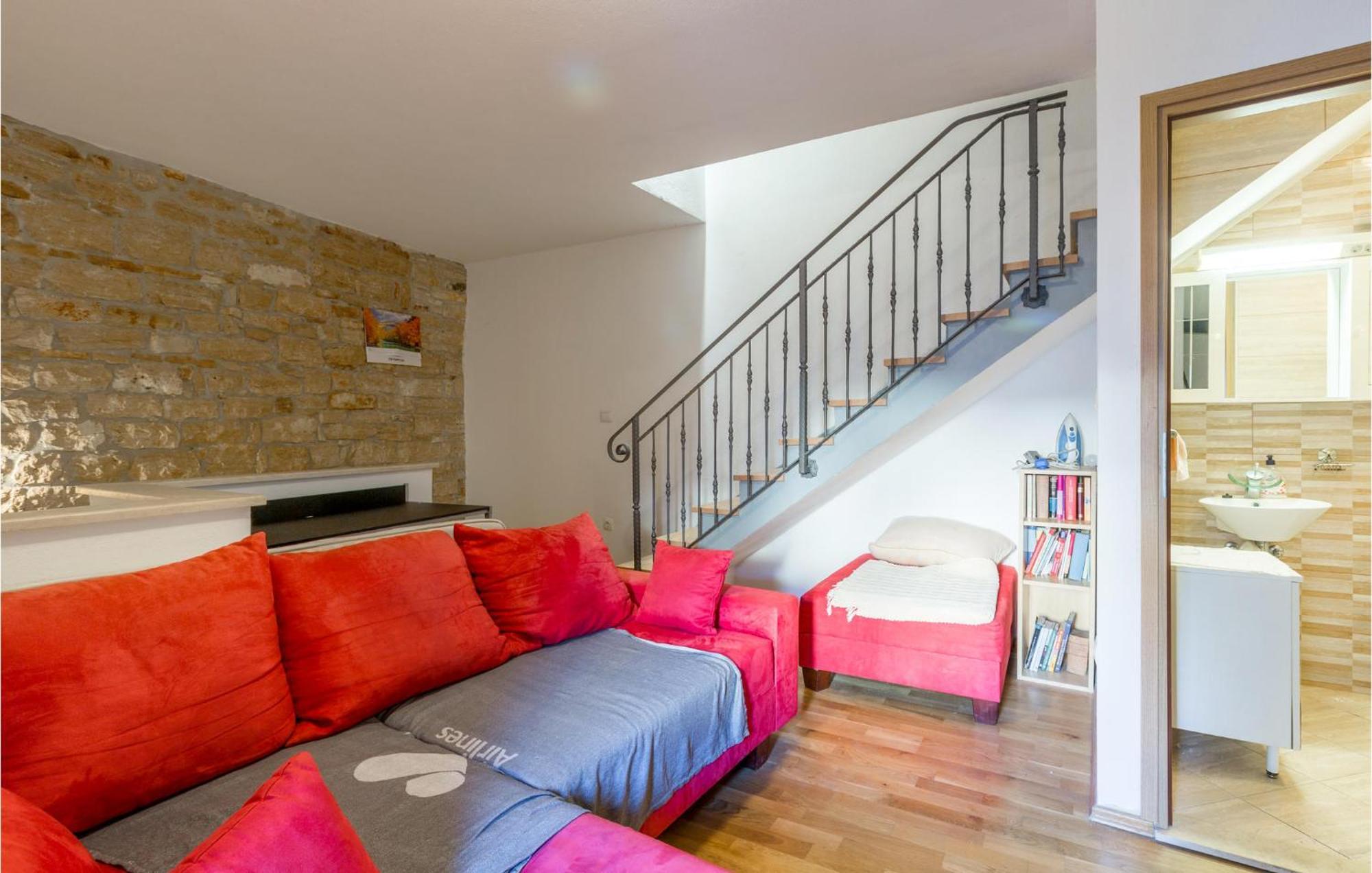 2 Bedroom Stunning Home In Bale Kültér fotó